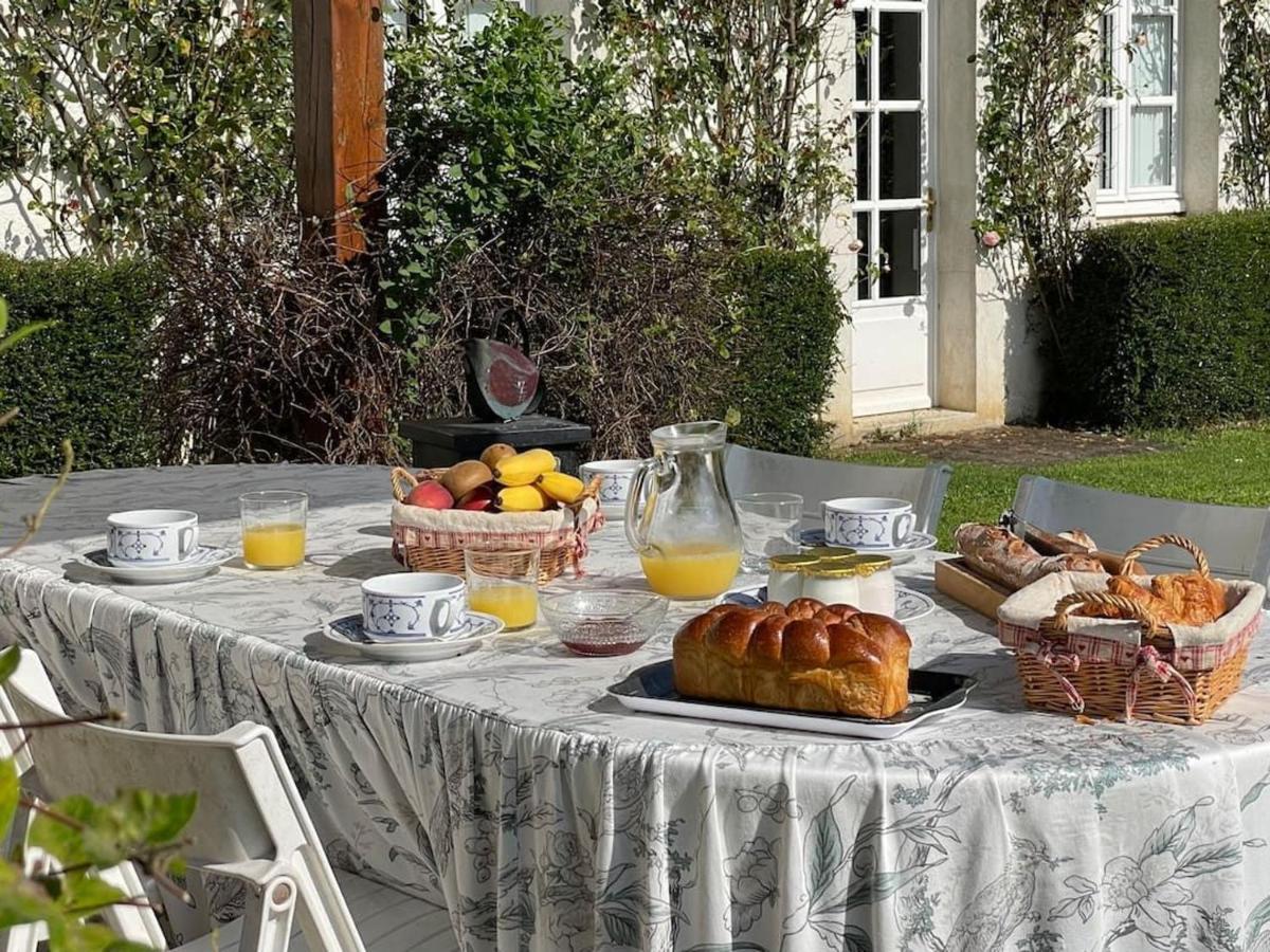 Maison De Famille Pres De Montargis - Elegance Et Confort En Foret - Fr-1-590-354 Paucourt Екстериор снимка
